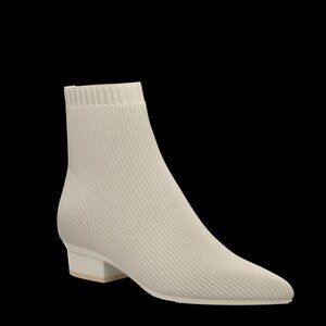 Pashion Footwear The Bootie - Bone Knit Size 6.56.5